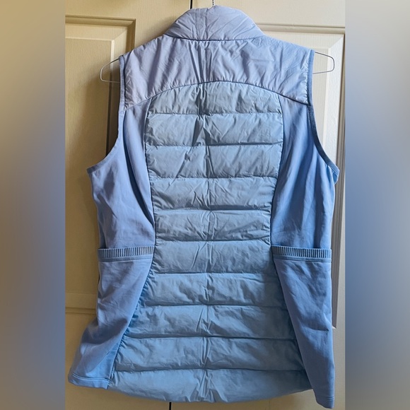 🍒LULULEMON DOWN FOR IT ALL VEST sz 12 Jacket 700Fill LAVENDER DUSK Purple Lilac - Picture 3 of 9
